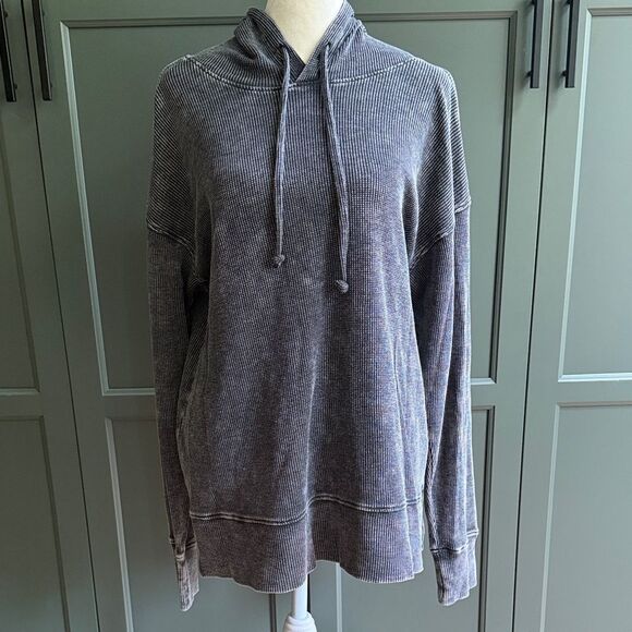 Natural Reflections Tops - Natural Reflections Gray Hooded women’s hoodie shirt.  Size Large